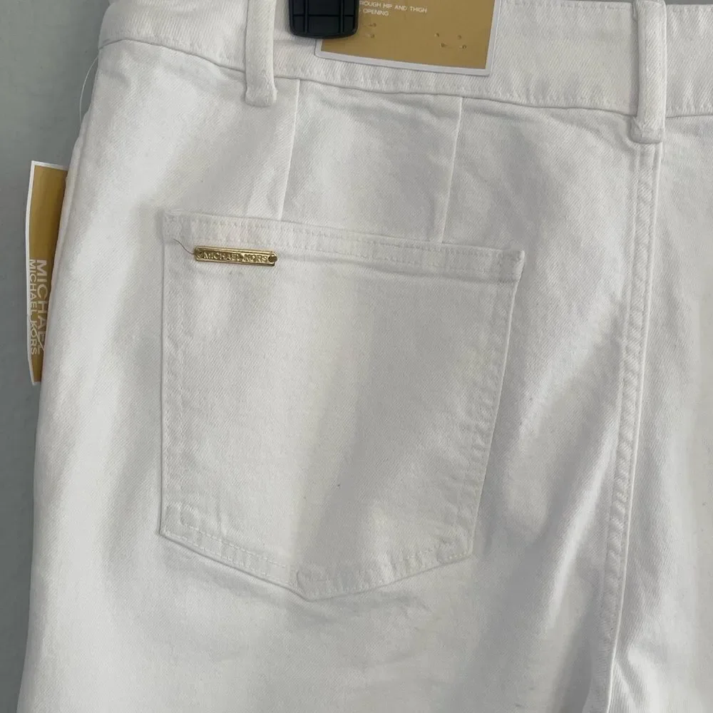 Michael Kors Carmen Extra Wide Leg. White Garment with Gold Logo Super High Rise